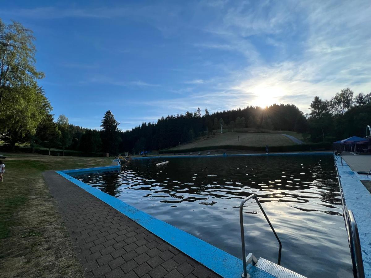 Apartment Annis Panoramablick Pool Sauna Tennis Schonach im Schwarzwald 外观 照片